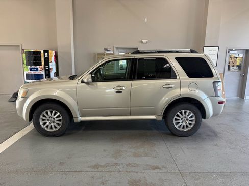 Used 2010 Mercury Mariner Premier AWD/4WD image 1