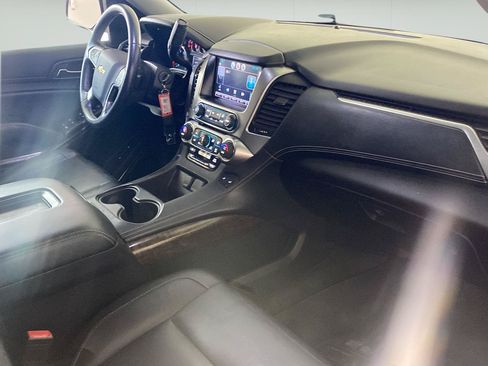 Used 2015 Chevrolet Suburban LT AWD/4WD image 40
