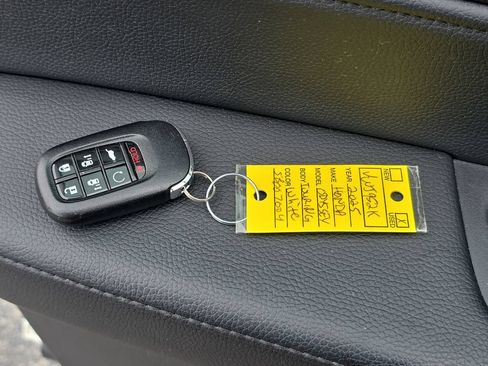 Used 2025 Honda Odyssey Touring image 37
