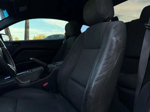 Used 2014 Ford Mustang Coupe image 38