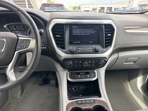 Used 2023 GMC Acadia SLE w/ Driver Convenience Package FWD image 14