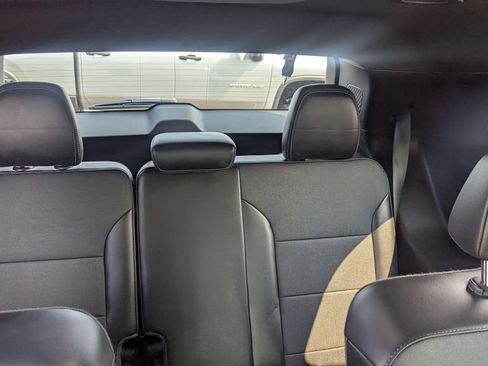 Used 2026 Buick Enclave Preferred AWD/4WD image 14