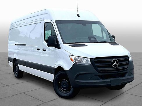 New 2025 Mercedes-Benz Sprinter 2500 image 2