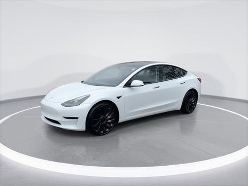 Used 2023 Tesla Model 3 Performance image 4