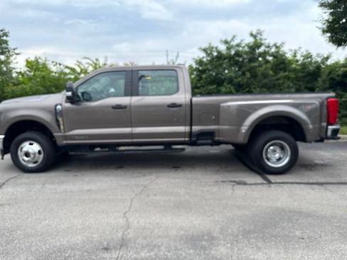 Used 2023 Ford F350 XL AWD/4WD image 31