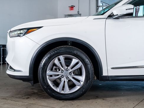 Used 2023 Acura MDX SH-AWD image 9