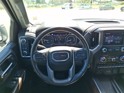 Used 2021 GMC Sierra 1500 Denali w/ Denali Ultimate Package AWD/4WD image 10