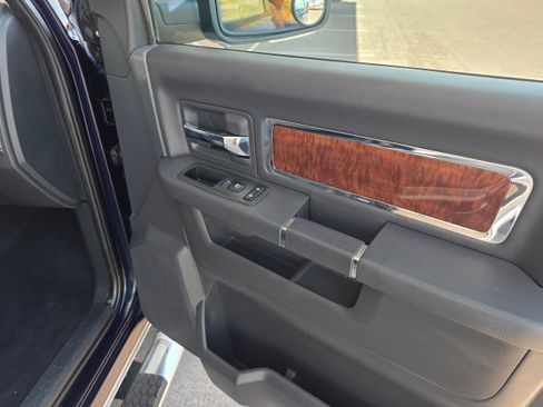 Used 2012 RAM 1500 Laramie AWD/4WD image 24
