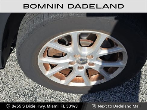 Used 2016 Jeep Cherokee Latitude image 11