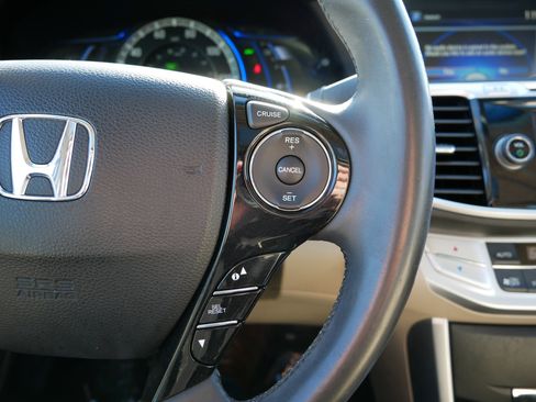 Used 2015 Honda Accord EX-L image 30