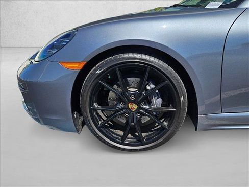 Used 2025 Porsche 718 Boxster RWD image 18