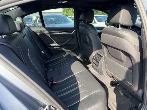 Used 2018 BMW 530e RWD image 14