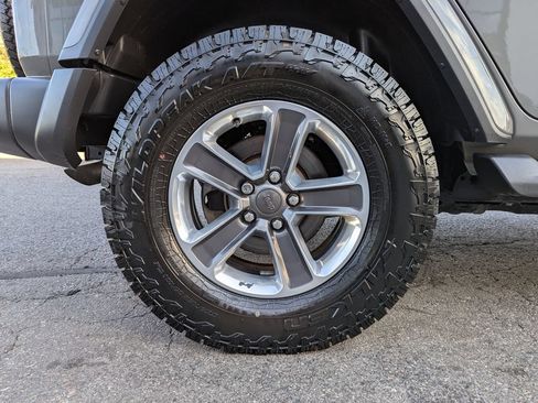 Used 2020 Jeep Wrangler Unlimited Sahara AWD/4WD image 50