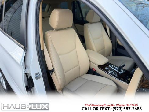 Used 2017 BMW X3 xDrive28i AWD/4WD image 4