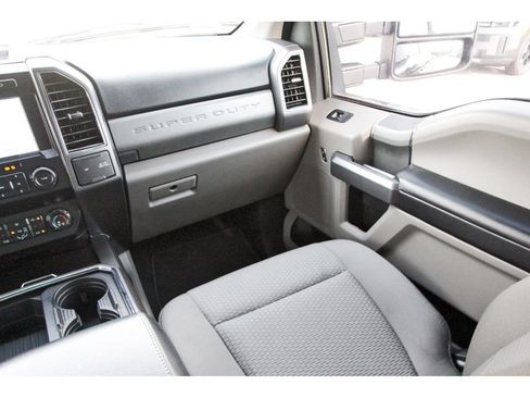 Used 2022 Ford F250 XLT w/ XLT Premium Package AWD/4WD image 13
