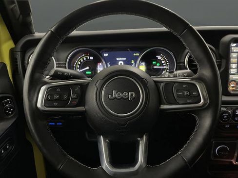 Used 2023 Jeep Wrangler Unlimited Sahara w/ Cold Weather Group image 15