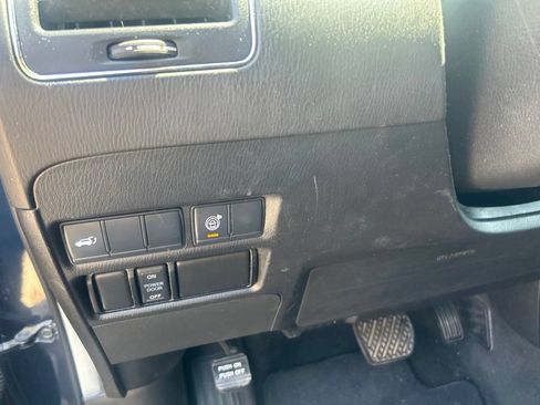 Used 2021 Nissan Armada SL w/ Captain's Chairs Package RWD image 12