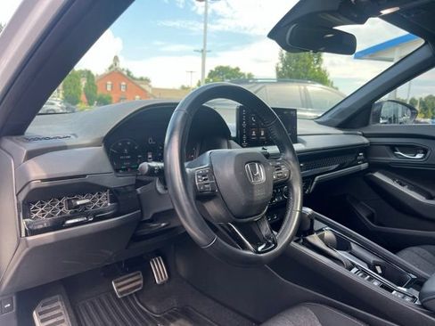 Used 2023 Honda Accord Sport image 15