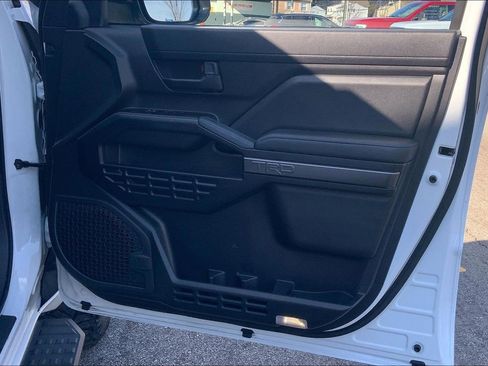 Used 2025 Toyota 4Runner TRD Off-Road Premium image 26