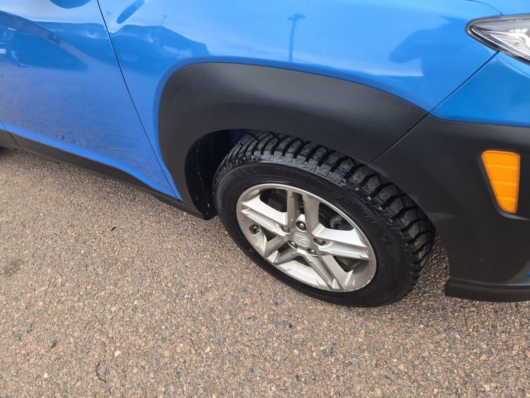 Used 2018 Hyundai Kona SE AWD/4WD image 13