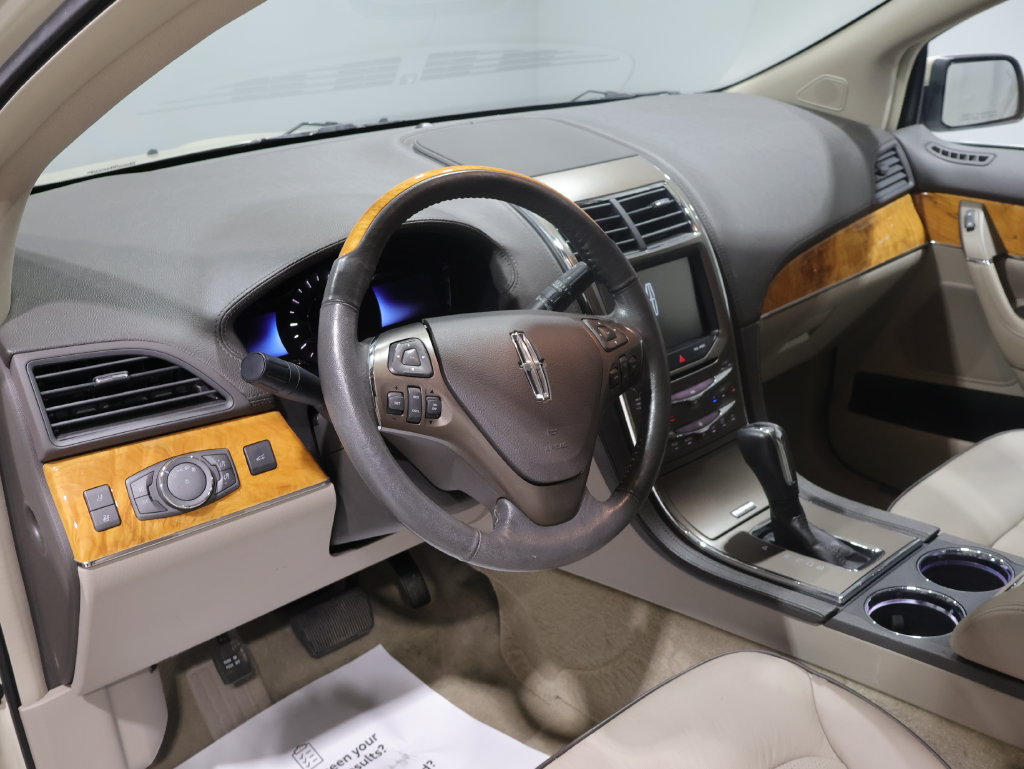 Used 2015 Lincoln MKX AWD w/ Equipment Group 101A image 17