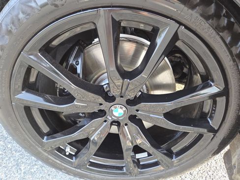 Used 2025 BMW X7 M60i AWD/4WD image 15