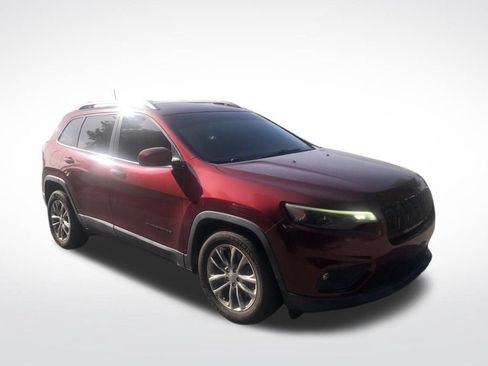 Used 2019 Jeep Cherokee Latitude Plus FWD image 3