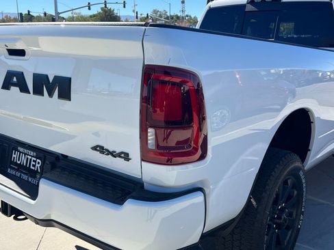 New 2026 RAM 2500 Laramie AWD/4WD image 16