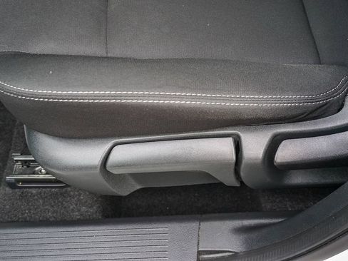 Used 2024 Nissan Rogue S FWD image 20