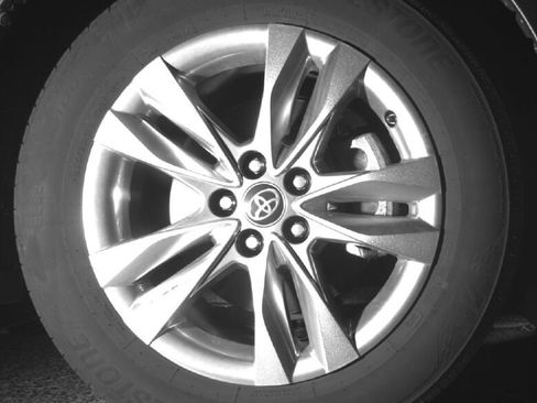 Used 2024 Toyota Sienna XLE w/ XLE Plus Package AWD/4WD image 11