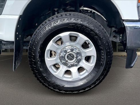 Used 2024 Ford F350 XLT w/ FX4 Off-Road Package image 34
