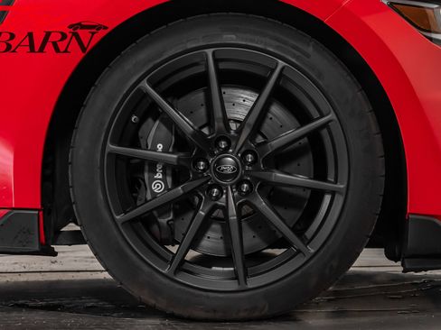 Used 2016 Ford Mustang Shelby GT350 w/ Technology Package image 15