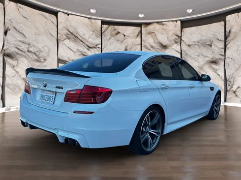 Used 2014 BMW M5 RWD image 8