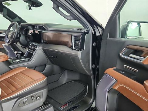 Used 2023 GMC Sierra 1500 Denali Ultimate AWD/4WD image 20