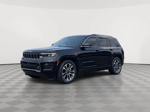 Used 2022 Jeep Grand Cherokee Overland AWD/4WD image 4