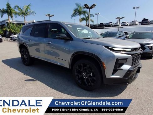 New 2026 Chevrolet Traverse RS w/ LPO, Floor Liner Package FWD image 2