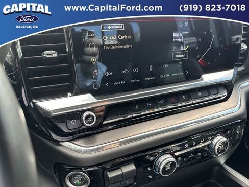 Used 2024 GMC Sierra 2500 SLT w/ SLT Premium Package image 27