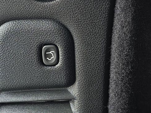 Used 2022 Dodge Durango SRT w/ Premium Interior Group AWD/4WD image 17