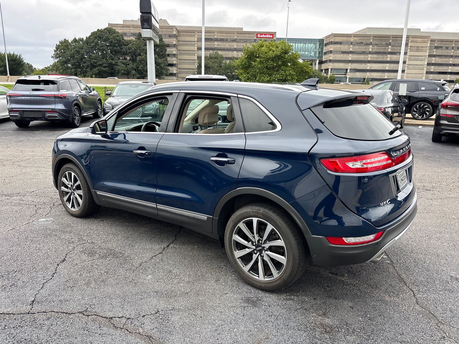 Used 2019 Lincoln MKC Reserve w/ MKC Climate Package FWD image 5