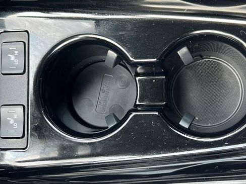 Used 2022 Toyota Prius Prime LE image 36