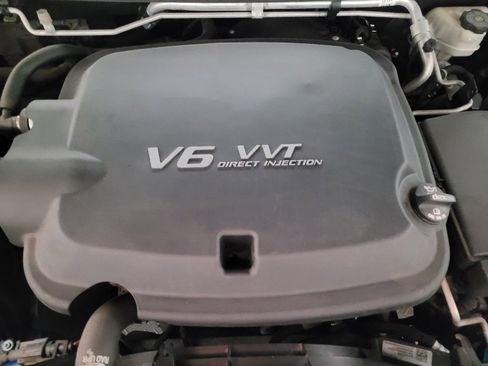 Used 2017 Chevrolet Colorado LT w/ LT Convenience Package image 30