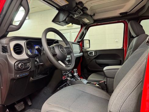 Used 2025 Jeep Wrangler Unlimited Sport S 4xe image 12