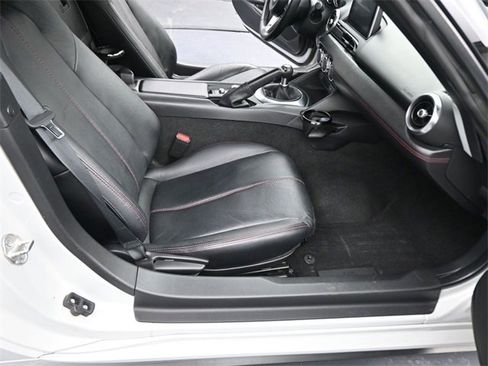 Used 2016 MAZDA MX-5 Miata Grand Touring image 12