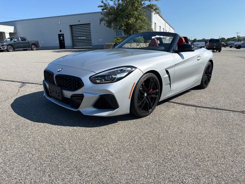 Used 2021 BMW Z4 M40i w/ Shadowloine Package RWD image 3