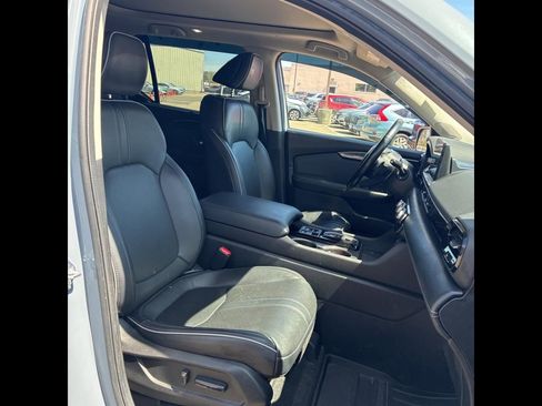 Used 2023 Honda Pilot Elite image 34