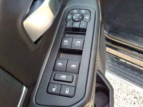 Used 2025 RAM 2500 Big Horn AWD/4WD image 27