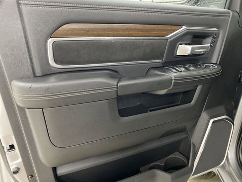 Used 2022 RAM 2500 Laramie AWD/4WD image 21