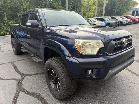 Used 2013 Toyota Tacoma 4x4 Double Cab w/ TRD Sport Pkg image 5