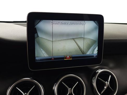 Used 2020 Mercedes-Benz GLA 250 4MATIC image 27