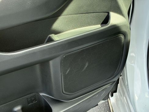 Used 2023 Toyota Sienna Platinum AWD/4WD image 15